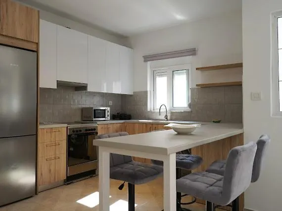 Zoe's House Дом отдыха *