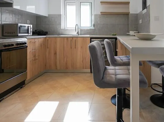 Zoe's House * Мастихари